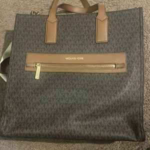 Michael Kors Tote